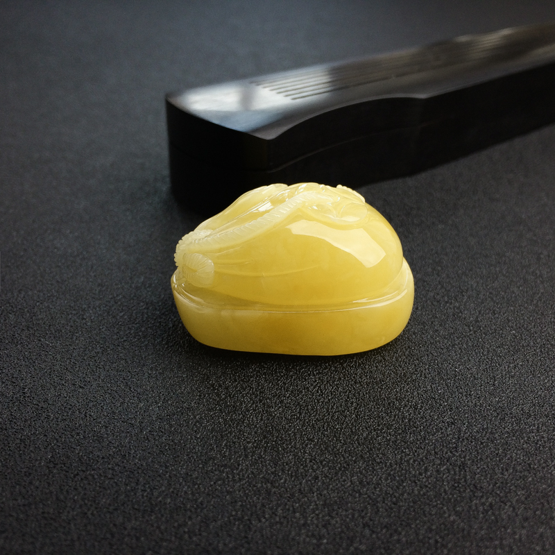 波罗的海天然褐黄蜜蜡吊坠-红掌柜