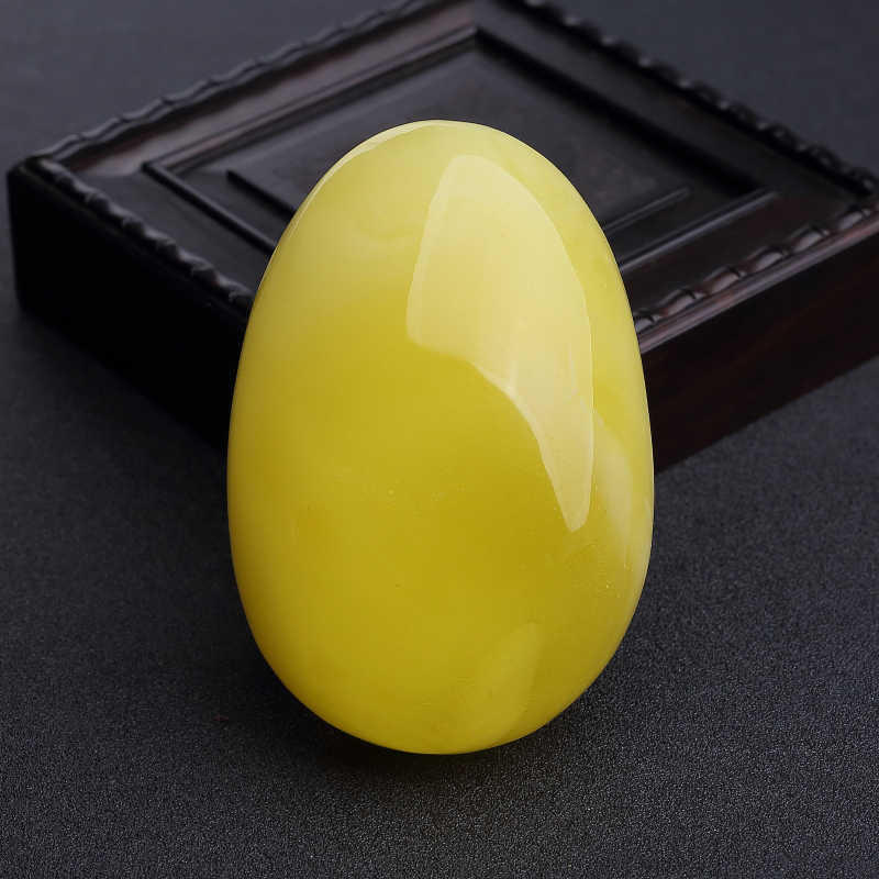 白花蜜蜜蜡蛋面吊坠-红掌柜