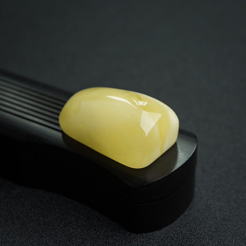 天然白花蜜随形吊坠-红掌柜