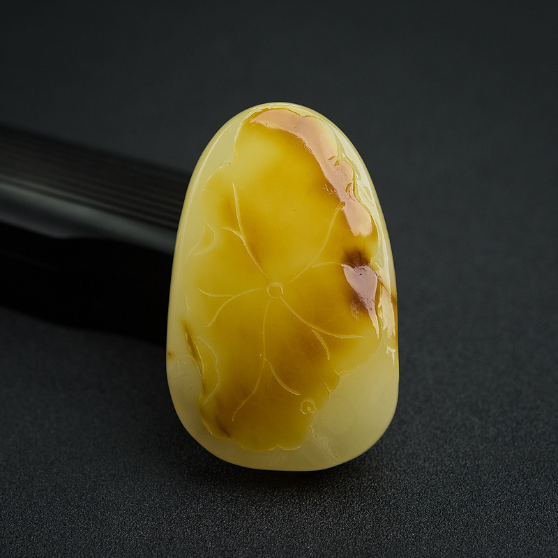 蜜蜡虚空藏菩萨吊坠-红掌柜