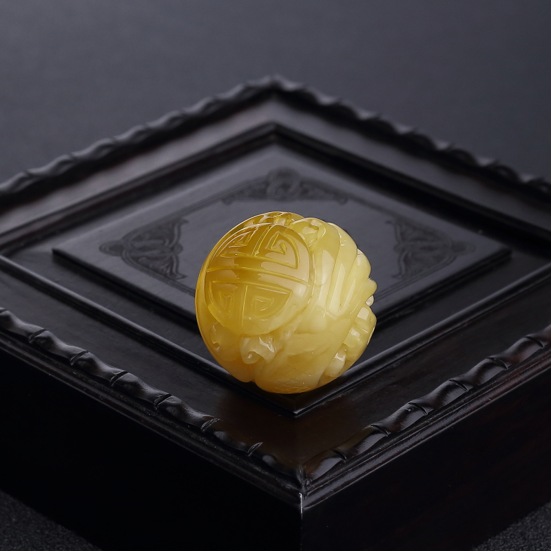 波罗的海白花蜜蜡寿纹龙珠-红掌柜