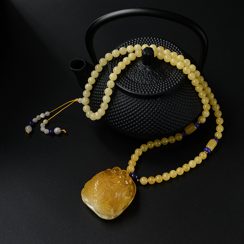 百花蜜年年有余吊坠-红掌柜