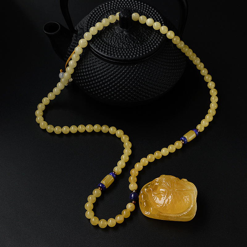 白花蜜年年有余挂坠-红掌柜