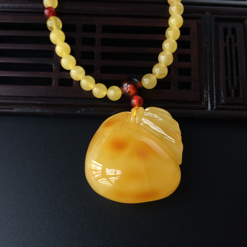 鸡油黄蜜蜡钱袋-红掌柜