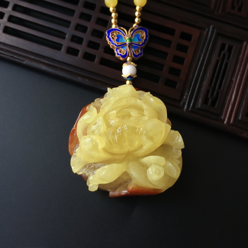 蜜蜡牡丹花吊坠-红掌柜