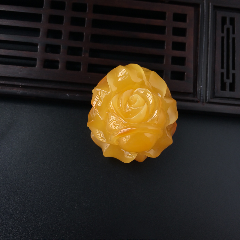 鸡油黄蜜蜡牡丹花吊坠-红掌柜