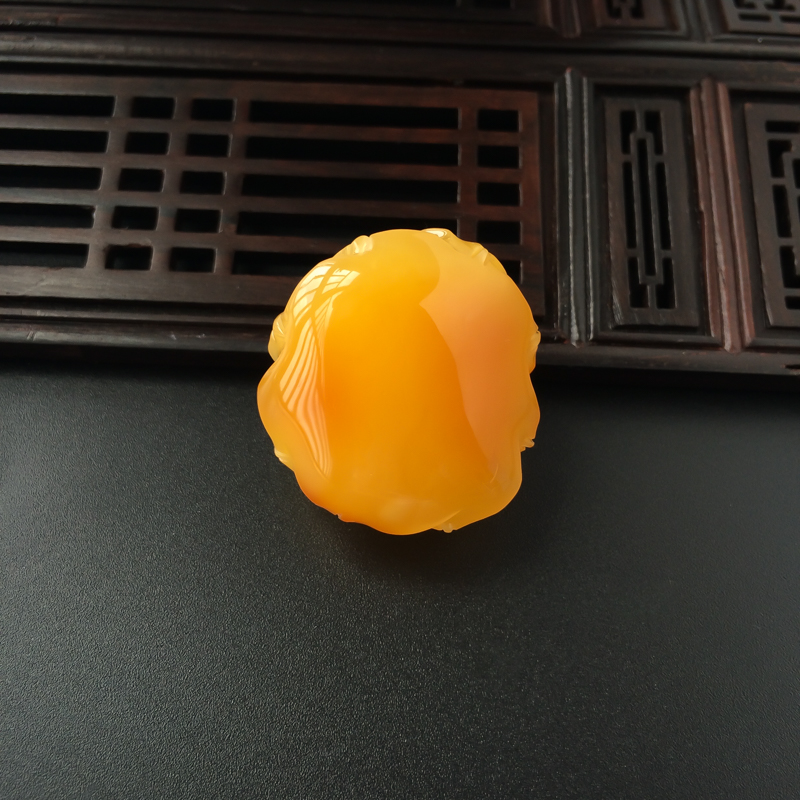 带皮蜜蜡牡丹花吊坠-红掌柜