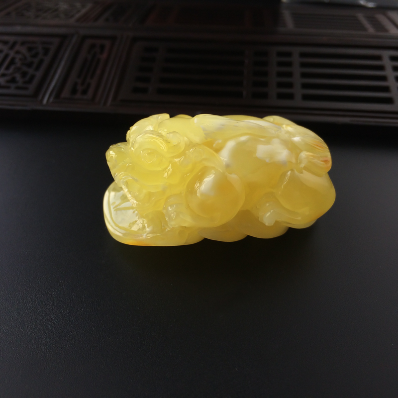 波罗的海天然白花蜜貔貅 - 红掌柜