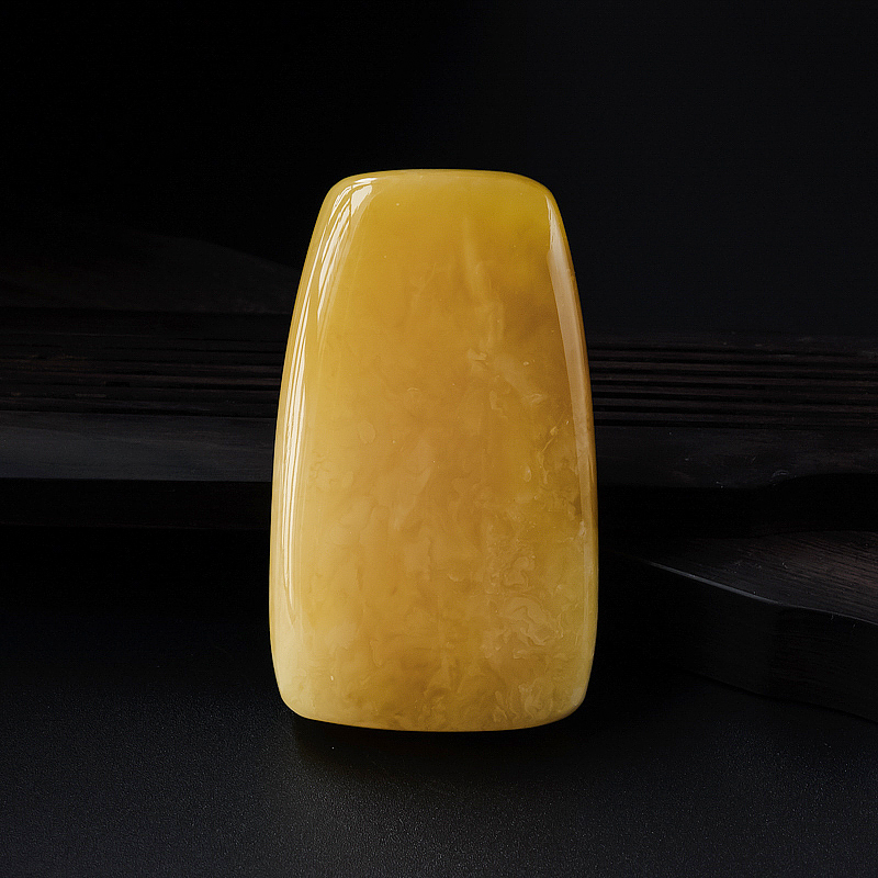 波罗的海天然鸡油红蜜蜡无事牌吊坠 - 红掌柜