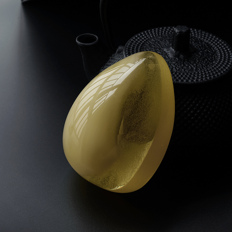 天然金包蜜蜜蜡水滴吊坠 - 红掌柜