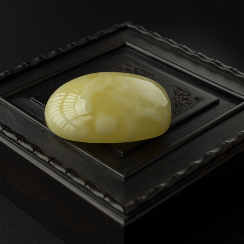 白花蜜蜡随形吊坠-红掌柜