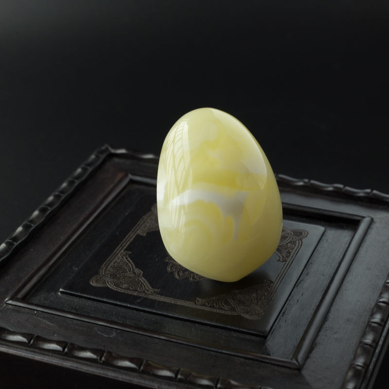 天然白花蜜蜡随形吊坠-红掌柜