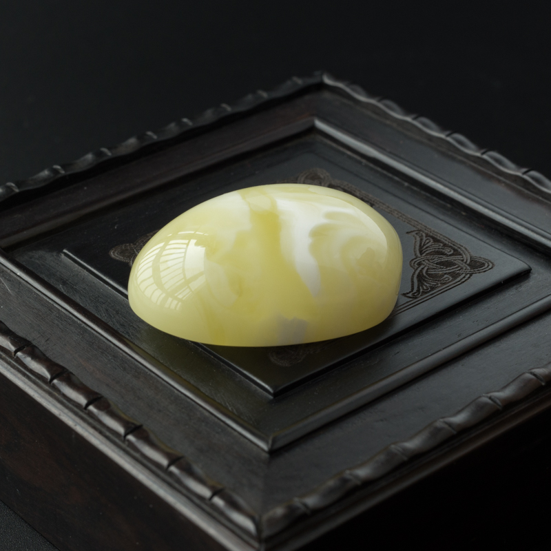 白花蜜蜡随形吊坠-红掌柜