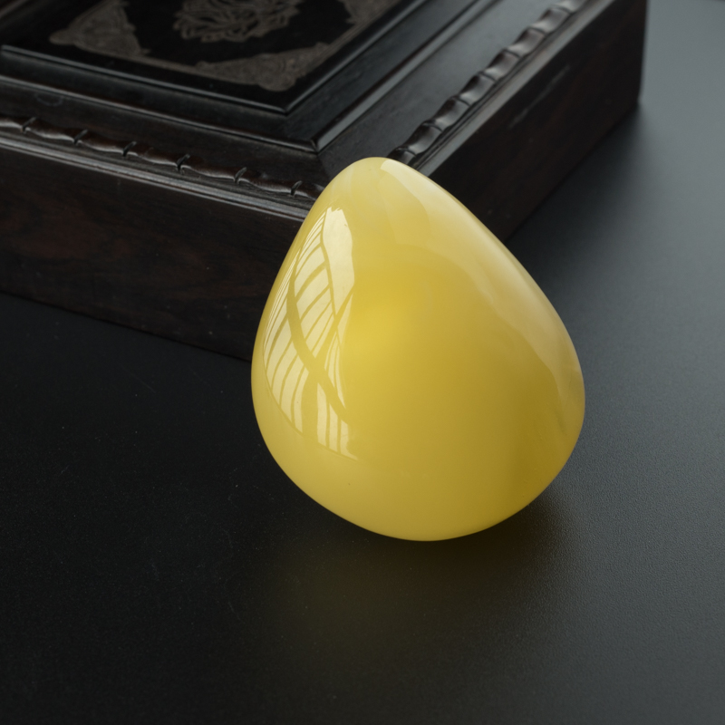 天然金绞蜜蜡随形吊坠-红掌柜