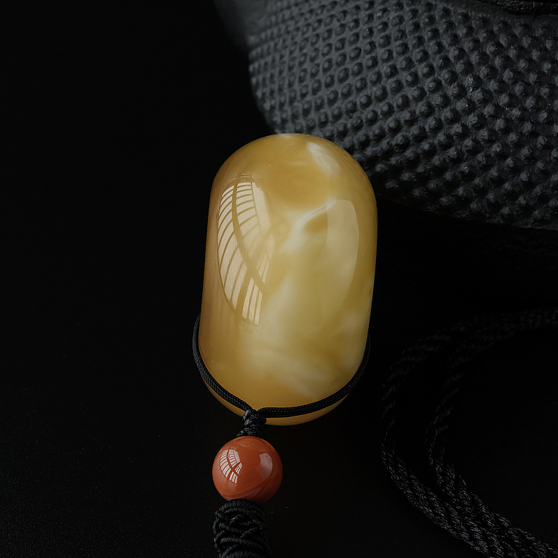 波罗的海蜜蜡挂坠-红掌柜