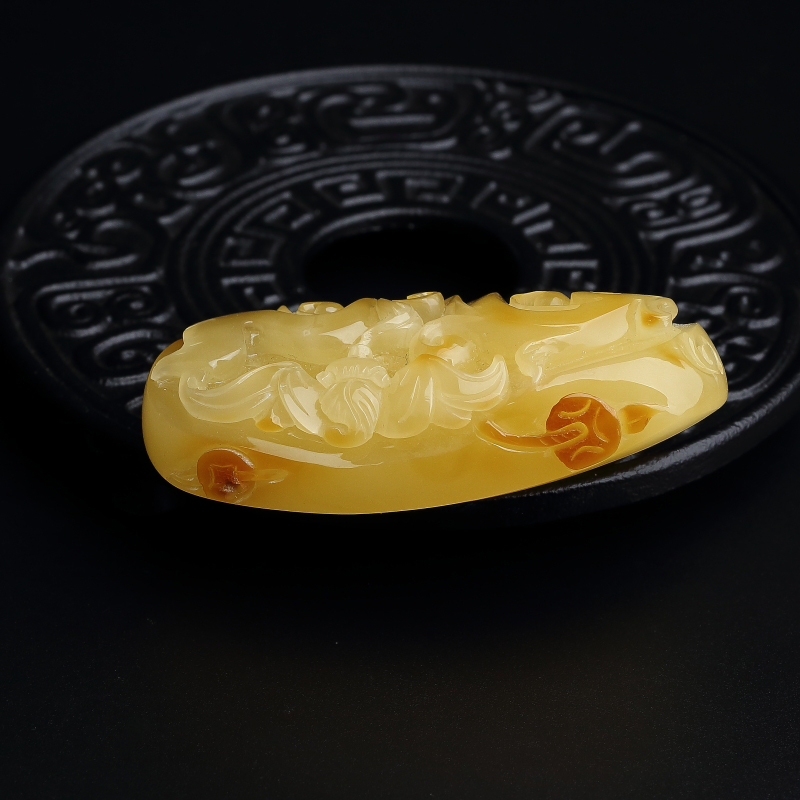 满黄蜜蜡龙吊坠 - 红掌柜