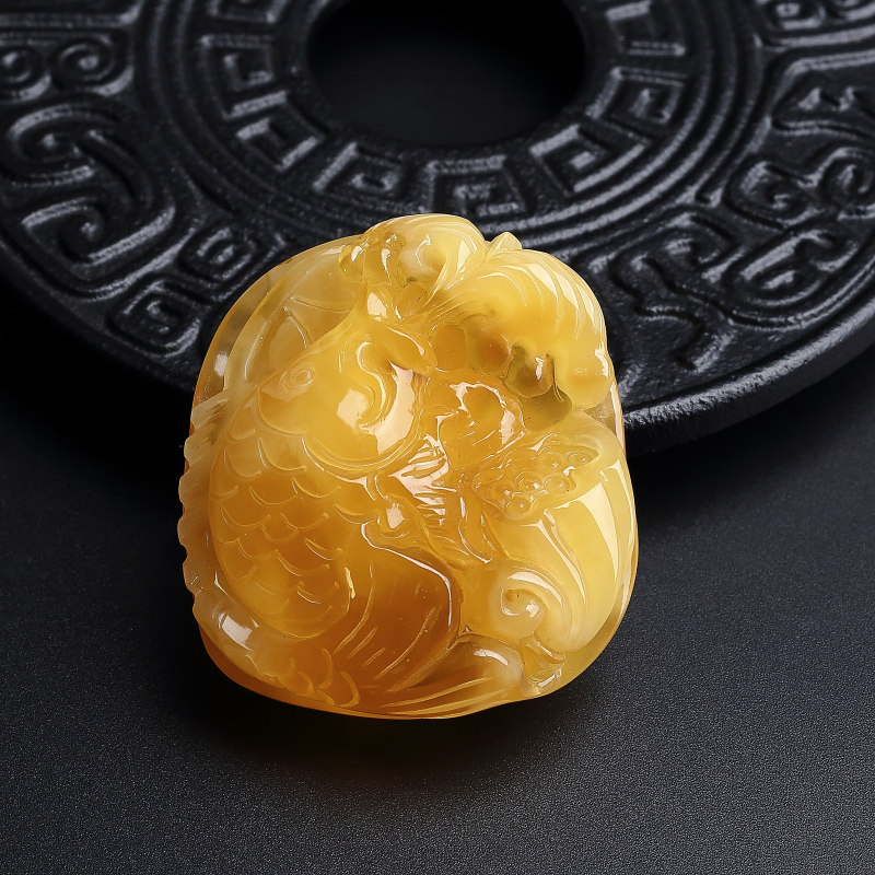 波罗的海蜜蜡糖色鲤鱼牌吊坠 - 红掌柜