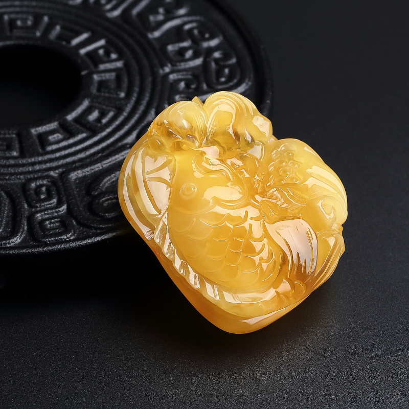 蜜蜡糖色鲤鱼牌吊坠 - 红掌柜