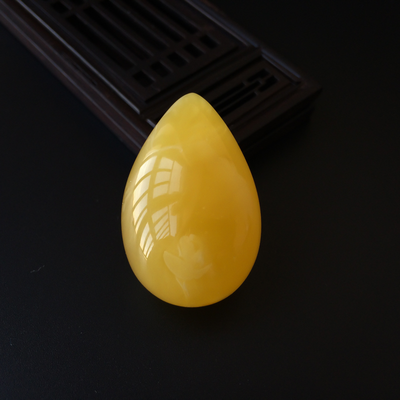 鸡油黄蜜蜡水滴吊坠-红掌柜