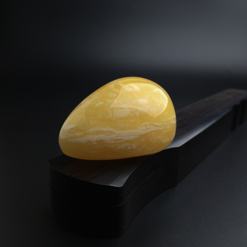 满蜜随形吊坠-红掌柜