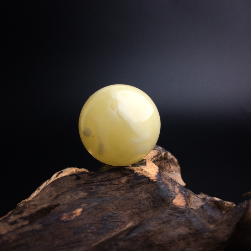 波罗的海白花蜜圆珠 - 红掌柜