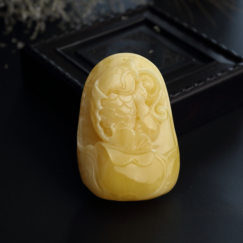 波罗的海天然鸡油黄蜜蜡年年有鱼吊坠-红掌柜