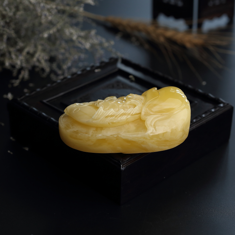 鸡油黄蜜蜡年年有鱼吊坠-红掌柜