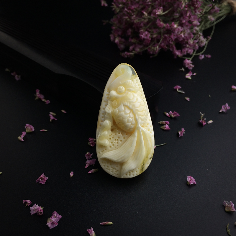 波罗的海天然白蜜蜜蜡鱼吊坠-红掌柜