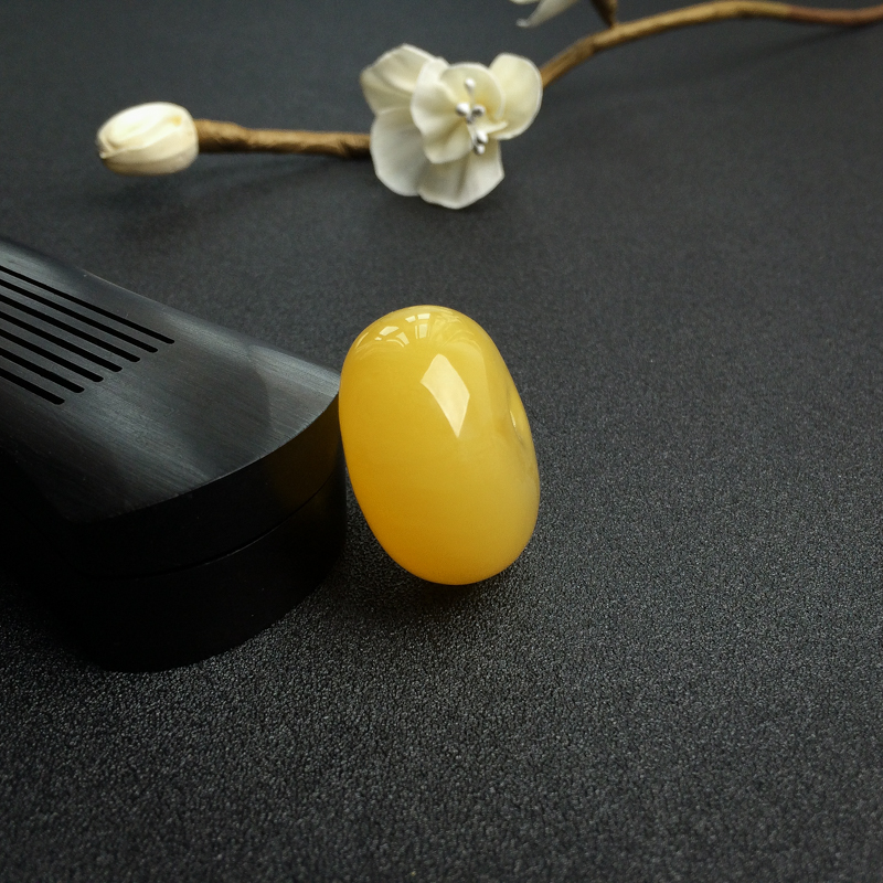 鸡油黄蜜蜡平安扣吊坠-红掌柜