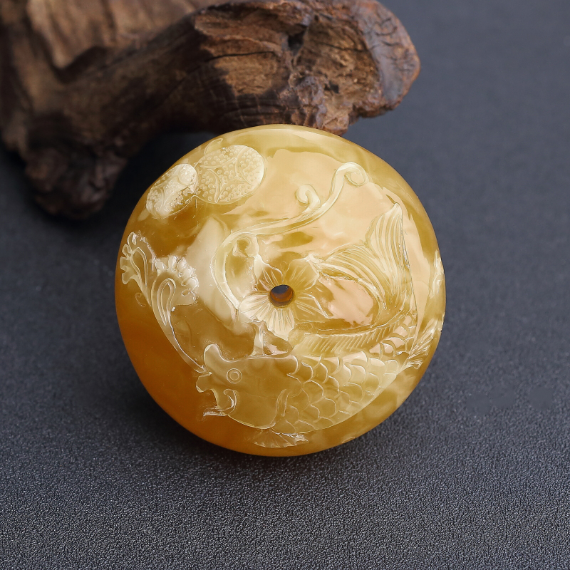 褐黄蜜蜡连年有余平安扣吊坠-红掌柜