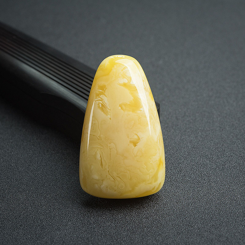 白花蜜蜜蜡随形吊坠-红掌柜