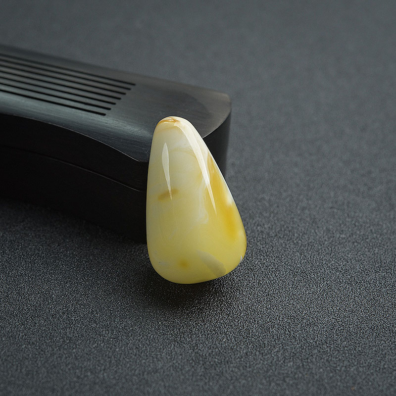 蜜蜡水滴吊坠-红掌柜