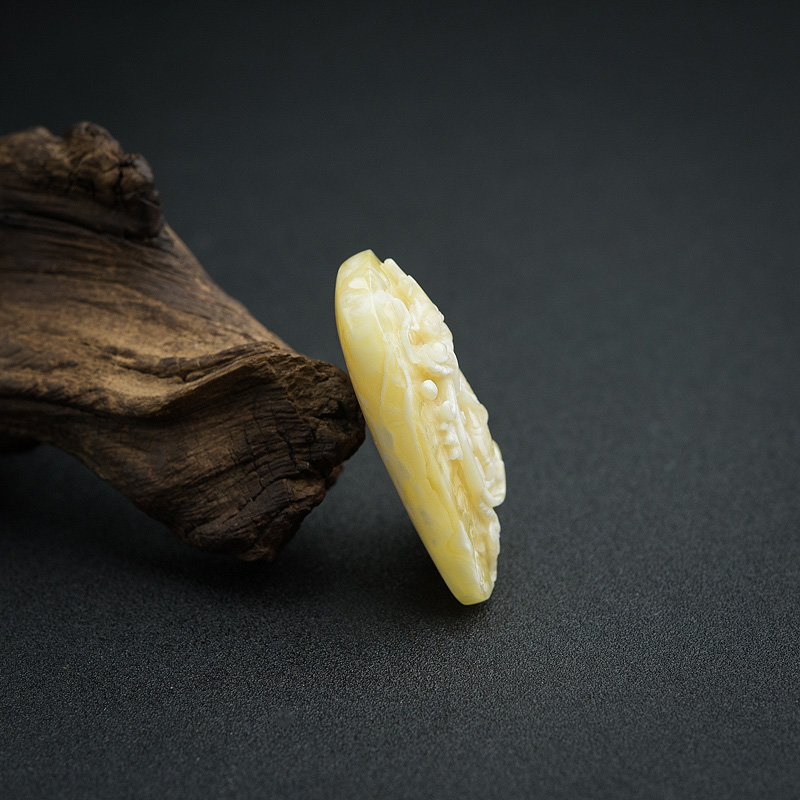 天然白花蜜蜜蜡龙吊坠-红掌柜