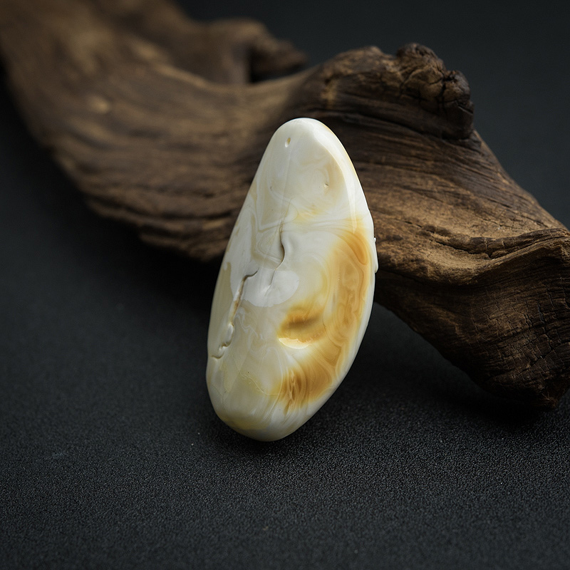 天然白蜜佛吊坠-红掌柜