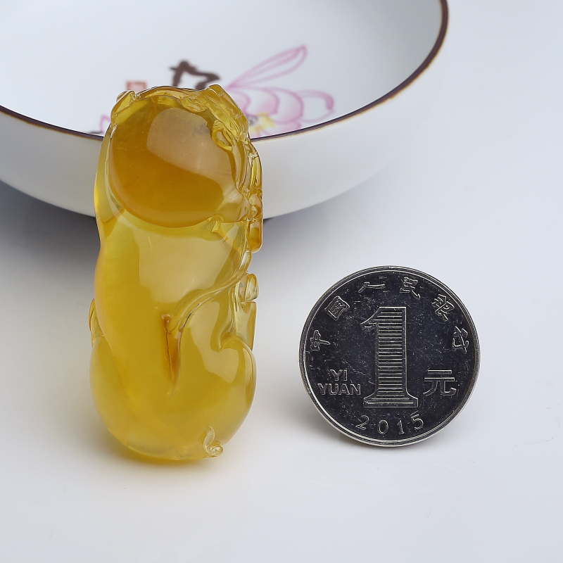 褐黄金绞蜜蜜蜡招财猪吊坠-红掌柜