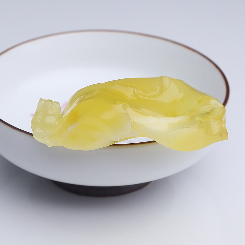 鸡油黄蜜蜡洋洋得意吊坠-红掌柜