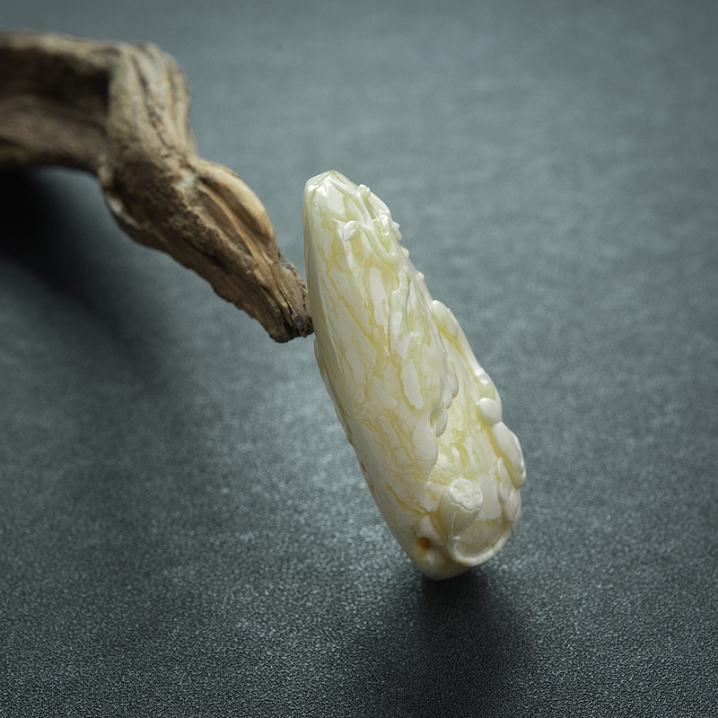 天然带皮象牙白白蜜授业解惑吊坠-红掌柜