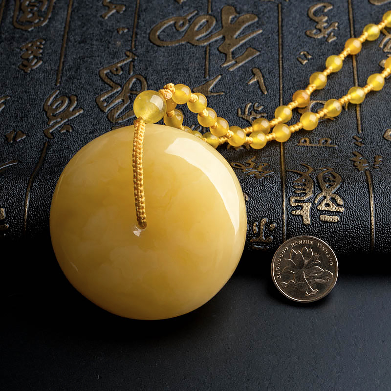 鸡油黄平安扣吊坠-红掌柜珠宝