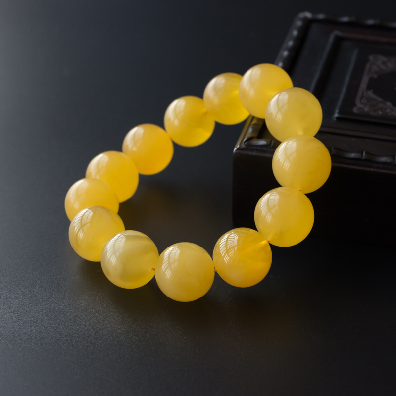 16mm鸡油黄蜜蜡手串-红掌柜