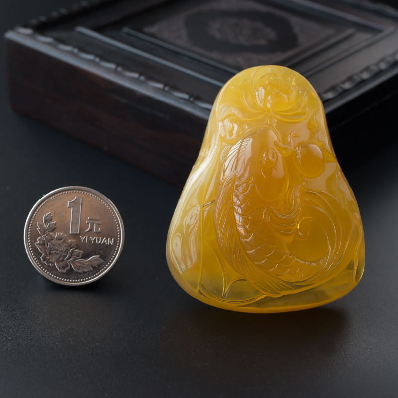 鸡油黄鲤鱼吊坠-红掌柜