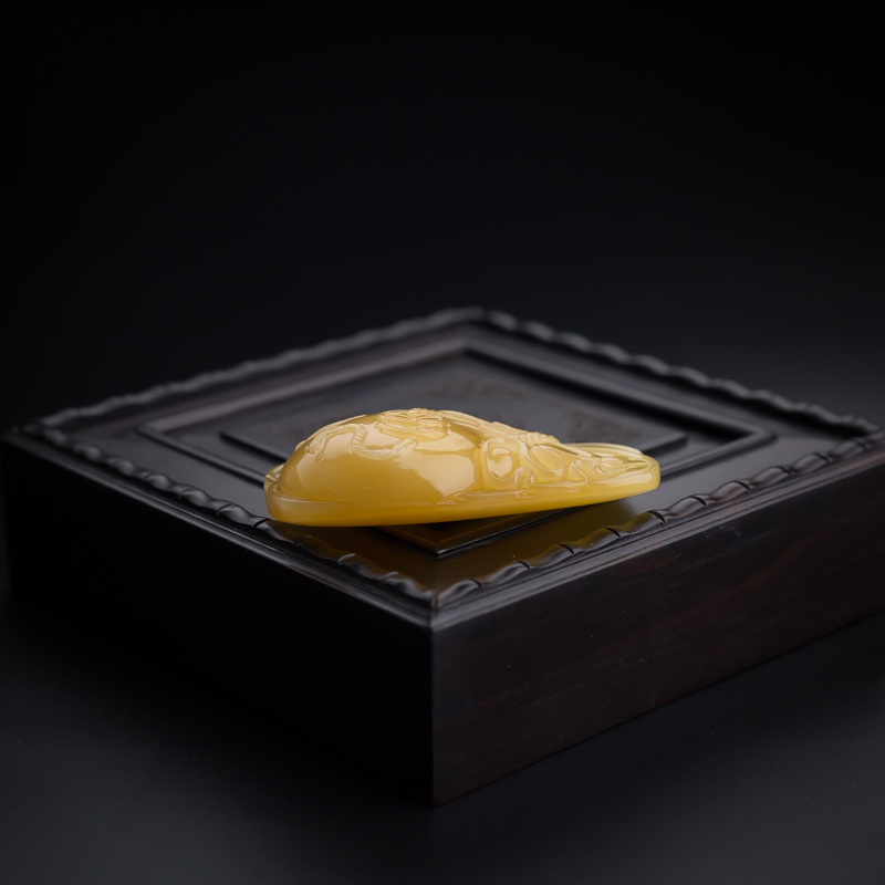 鸡油黄蜜蜡钱袋 - 红掌柜