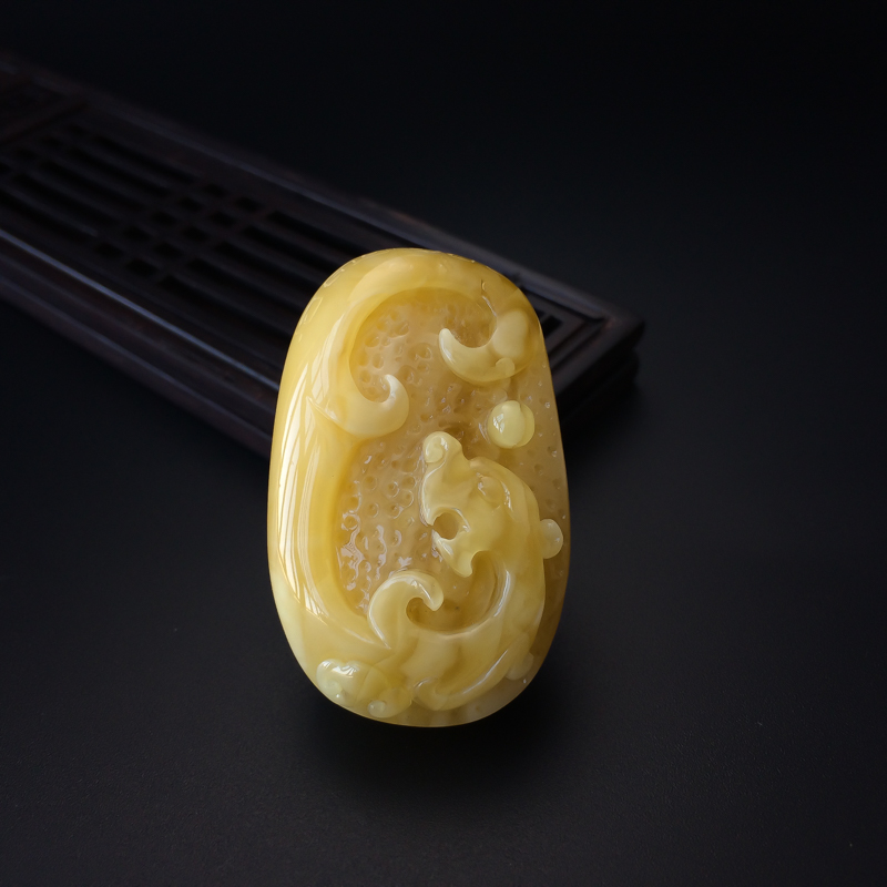 波罗的海天然白花蜜蜜蜡龙吊坠-红掌柜