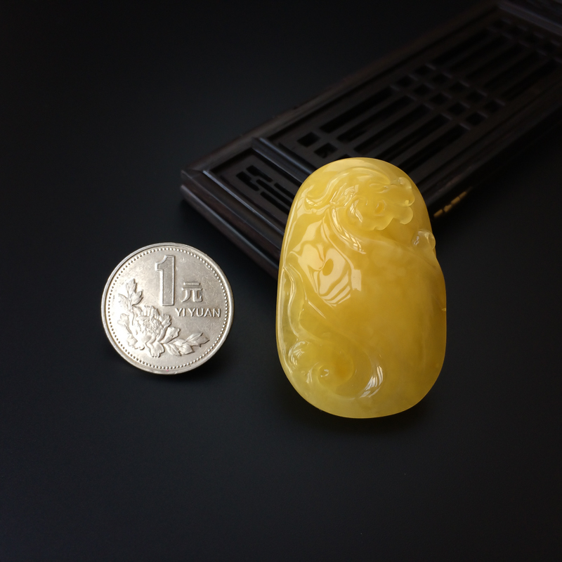 天然鸡油黄蜜蜡吊坠-红掌柜