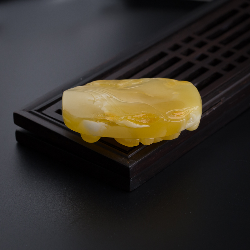 波罗的海天然满蜜蜜蜡兔子吊坠-红掌柜