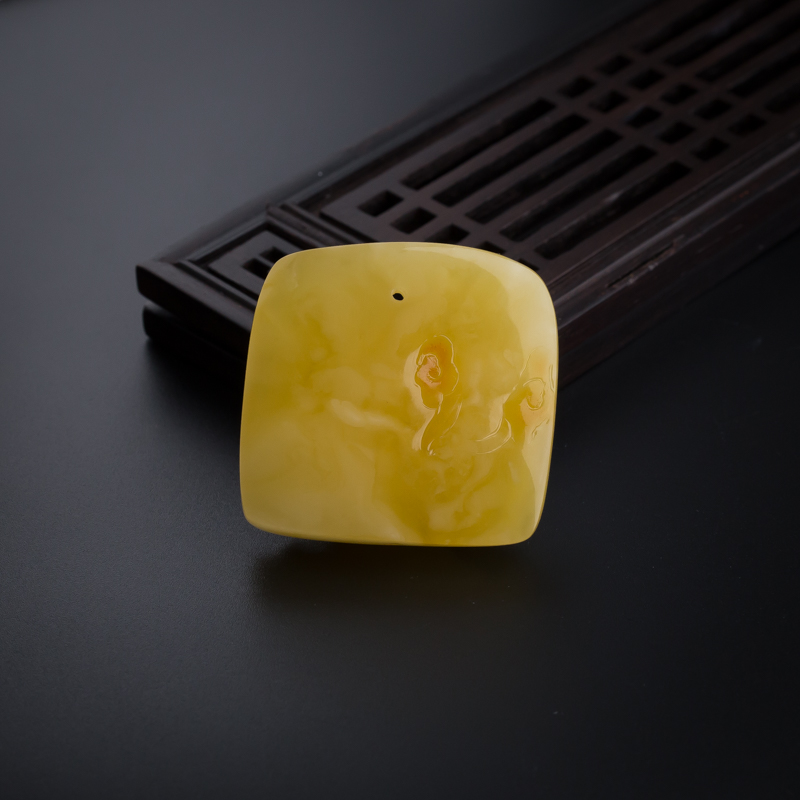 天然满蜜蜜蜡三羊开泰吊坠-红掌柜