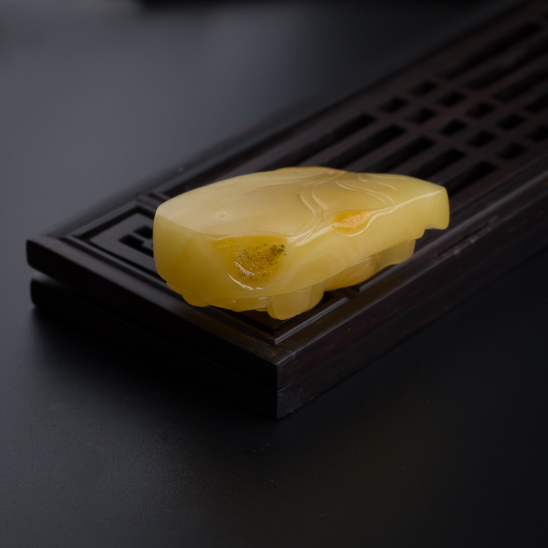 天然满蜜鸡油黄蜜蜡吊坠-红掌柜