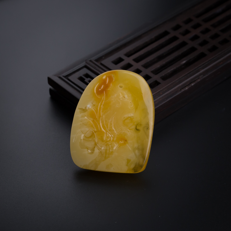 天然满蜜蜜蜡鸡吊坠-红掌柜