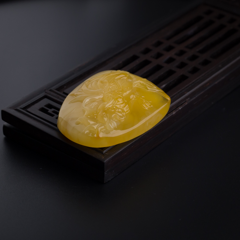 天然满蜜鸡油黄蜜蜡吊坠-红掌柜