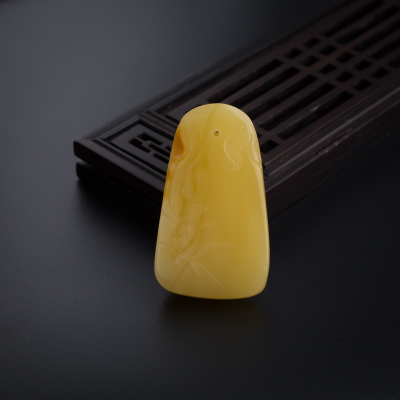 天然满蜜蜜蜡狗吊坠-红掌柜