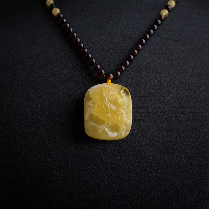 天然满蜜蜜蜡羊吊坠-红掌柜